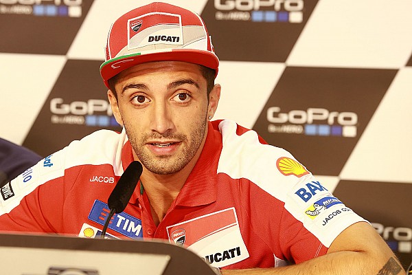 Iannone: "Tuvimos velocidad r&aacute;pidamente y eso me sorprendi&oacute;"