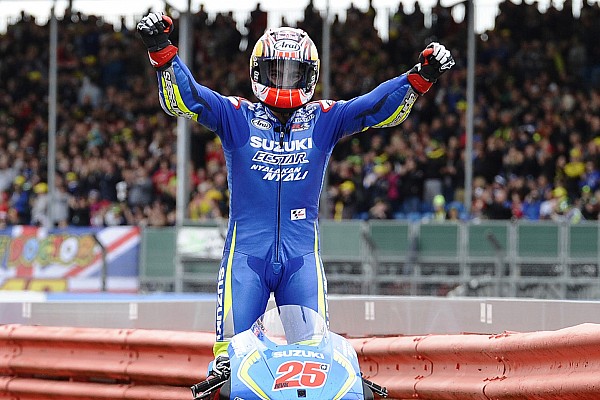 Viñales se estrena a lo grande en MotoGP