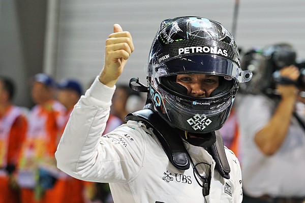 Pole de Rosberg en la noche de Singapur