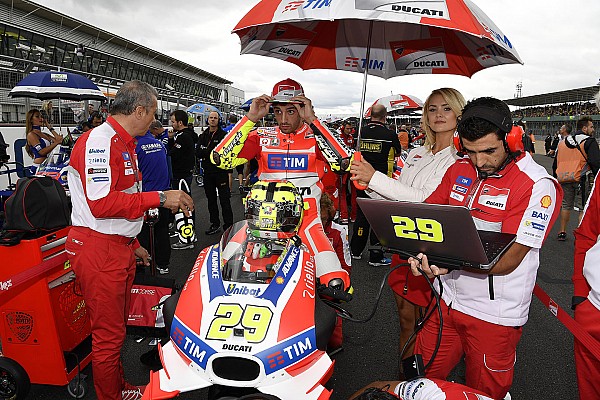 Iannone conf&iacute;a en que los m&eacute;dicos de Motorland lo dejen correr