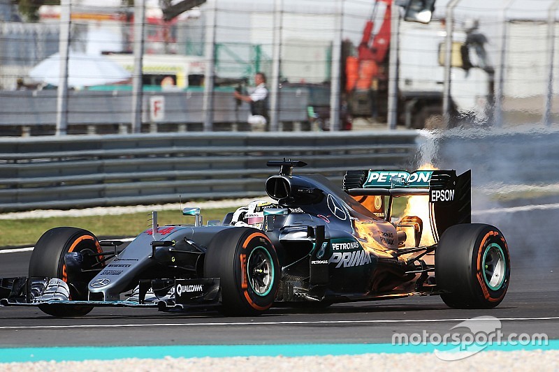 Lewis Hamilton, Mercedes AMG F1 W07 Hybrid retired from the race with a blown engine