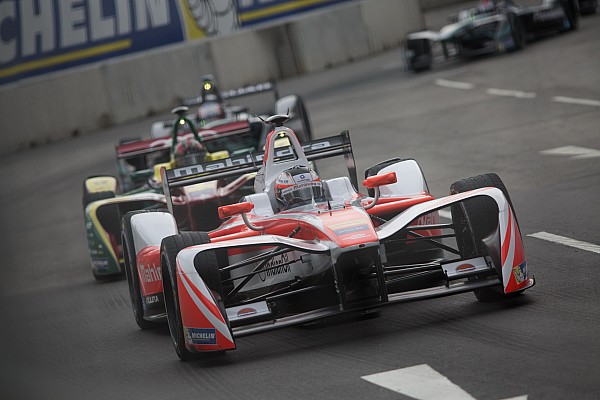 Rosenqvist: &ldquo;La F&oacute;rmula E es la categor&iacute;a m&aacute;s dura para un reci&eacute;n llegado&rdquo;