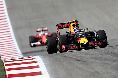 Red Bull Racing: Max Verstappens Boxenstopp war "völlig ungewöhnlich"