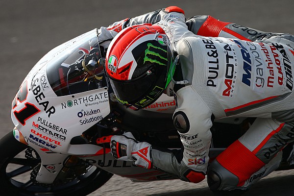 Bagnaia sobrevive a una escabechina