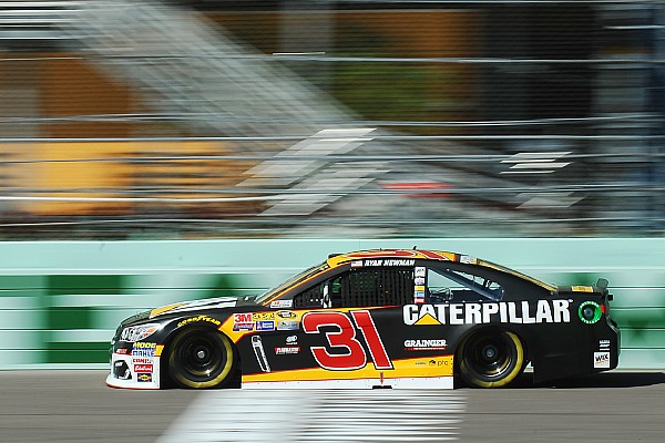 Newman lidera la primera práctica en Homestead