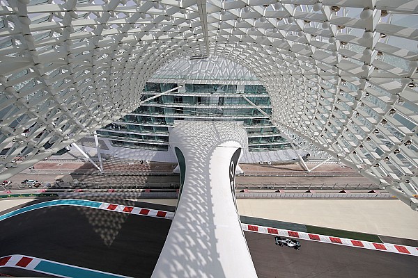 Hamilton toma ventaja en la primera pr&aacute;ctica