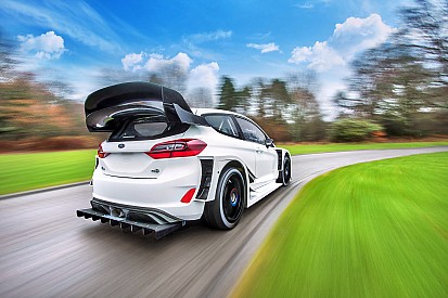 M-Sport conf&iacute;a en que Ogier les ayudar&aacute; a crecer