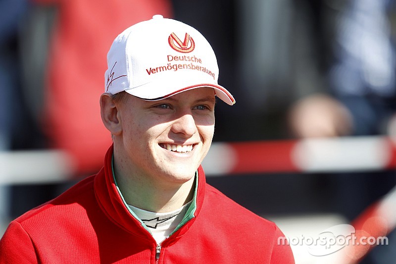 Schumacher promoveert naar F3 met Prema