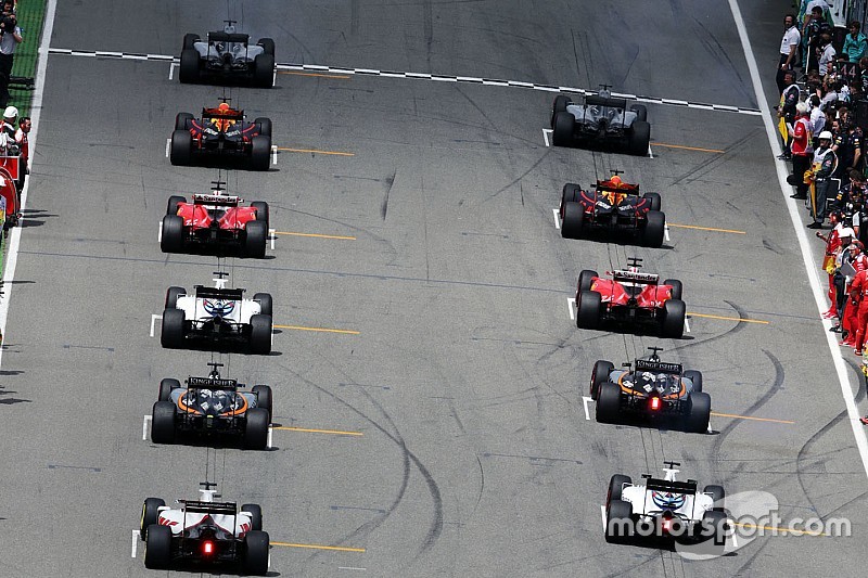 La parrilla antes del inicio de la carrera