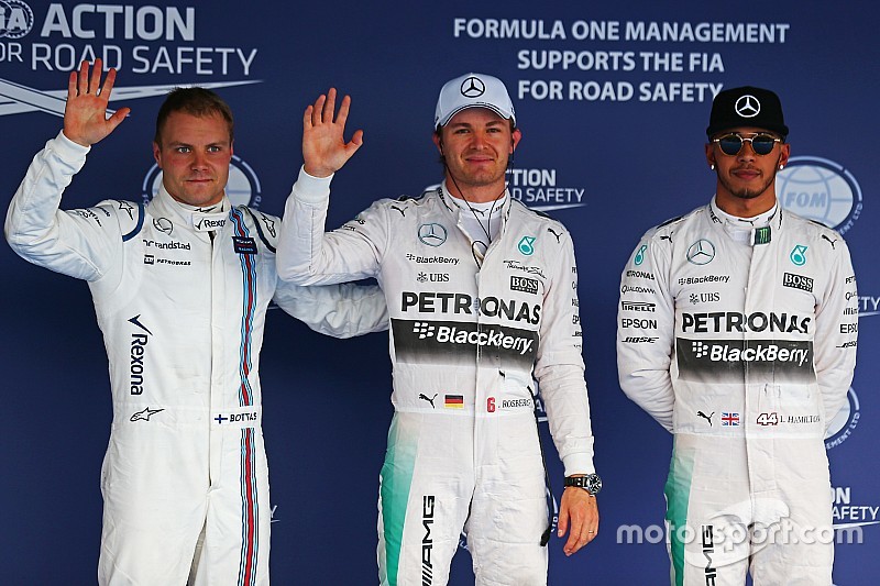Calificaci&oacute;n: tercer lugar Valtteri Bottas, Williams y ganador de la pole Nico Rosberg y Lewis Hamil