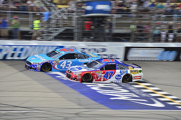 Los pilotos de NASCAR que buscan una nueva oportunidad