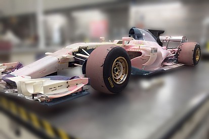 Subastan los coches y el equipamiento de Manor