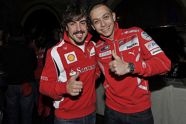 Rossi se diz "interessado" em acompanhar Alonso na Indy 500