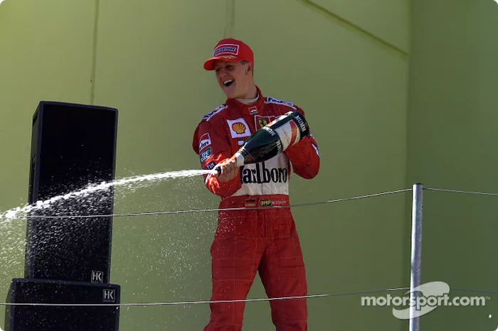 Michael Schumacher celebrando