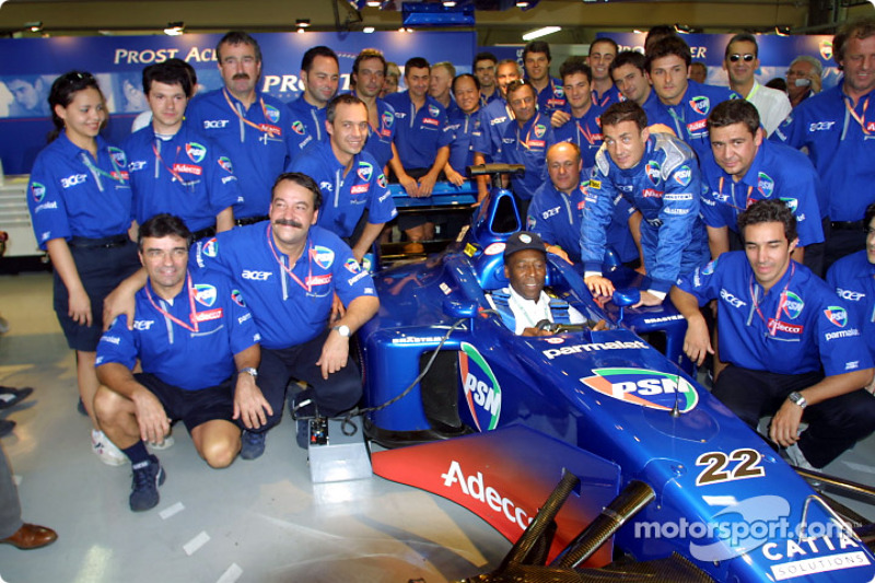 Legendary Pele with the whole Prost team