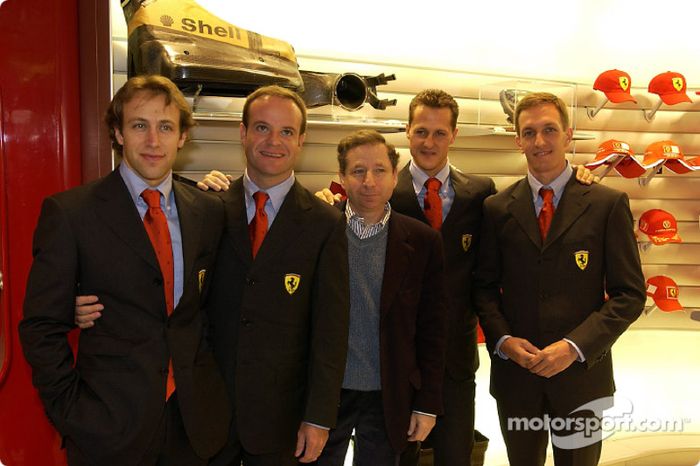 Apertura oficial de la Ferrari Store, Maranello: Luca Badoer, Rubens Barrichello, Jean Todt, Michael Schumacher y Luciano Burti