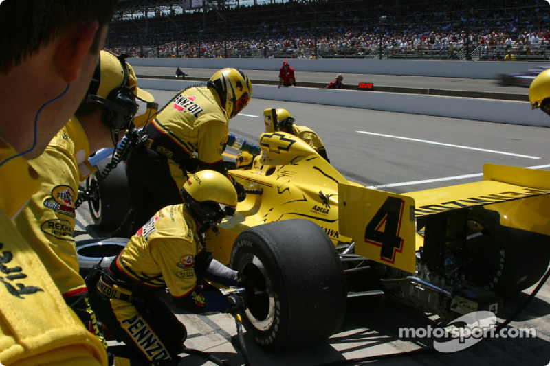 Arrêt au stand pour Sam Hornish Jr