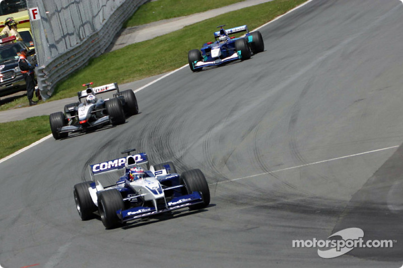 restart: Juan Pablo Montoya, David Coulthard ve Nick Heidfeld