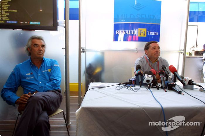 Anuncio de Fernando Alonso como el piloto de carreras de Renault F1 en 2003: Patrick Faure y Flavio 