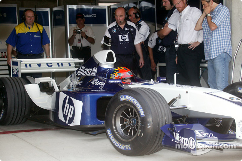 Jeff Gordon en movimiento en el FW24