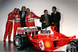 Michael Schumacher, Luca Badoer, Luca di Montezemelo, Rubens Barrichello, Jean Todt ve Piero Ferrari