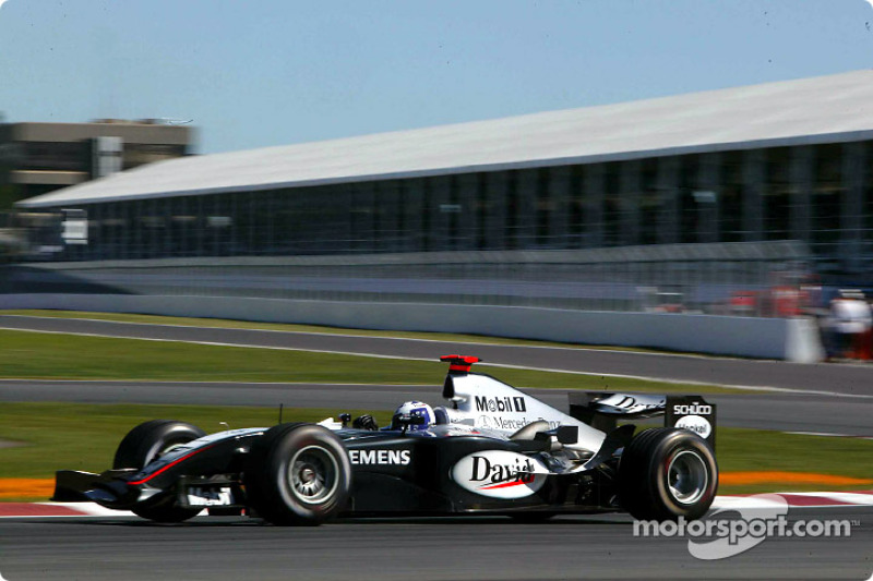 2004 : McLaren MP4-19, à moteur Mercedes