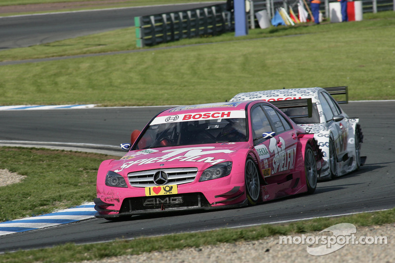 Susie Stoddart, Persson Motorsport, AMG Mercedes C-Klasse en Maro Engel, Mücke Motorsport, AMG Merce