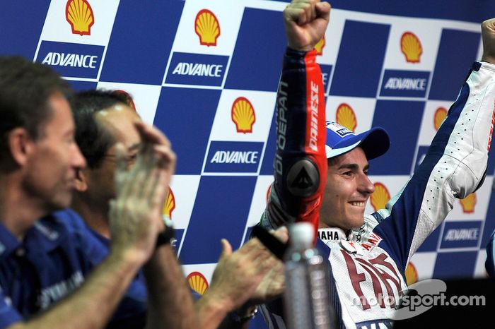 Conferencia de prensa después de la carrera: de 2010 campeón de MotoGP Jorge Lorenzo, Fiat Yamaha Te