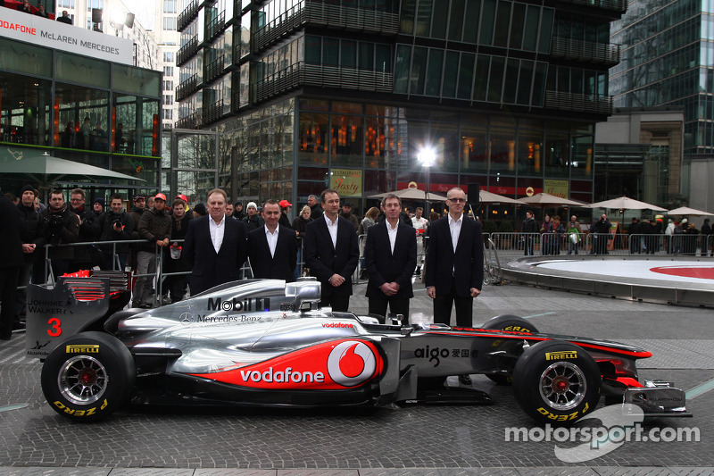 Neil Oatey, McLaren, Executive Director Engineering, Paddy Lowe McLaren Engineering Director, Jonath