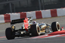 Виталий Петров, Lotus Renault GP