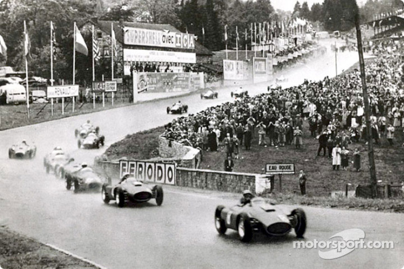 Peter Collins en el Ferrari-Lancia D50