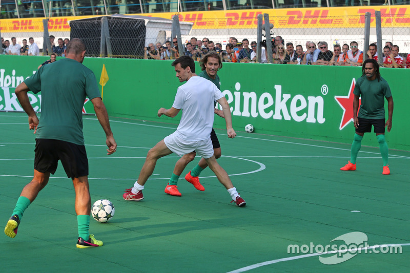 Partido a beneficio presentado por Heineken, Jolyon Palmer, Renault Sport F1 Team