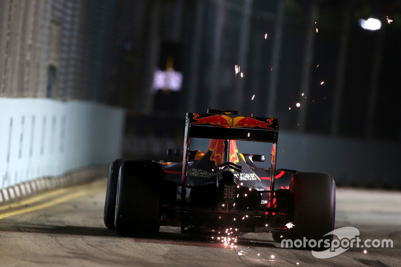 Red Bull Racing: 26 очков