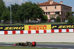 Виталий Петров, Lotus Renault GP