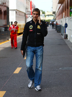 Виталий Петров, Lotus Renault GP
