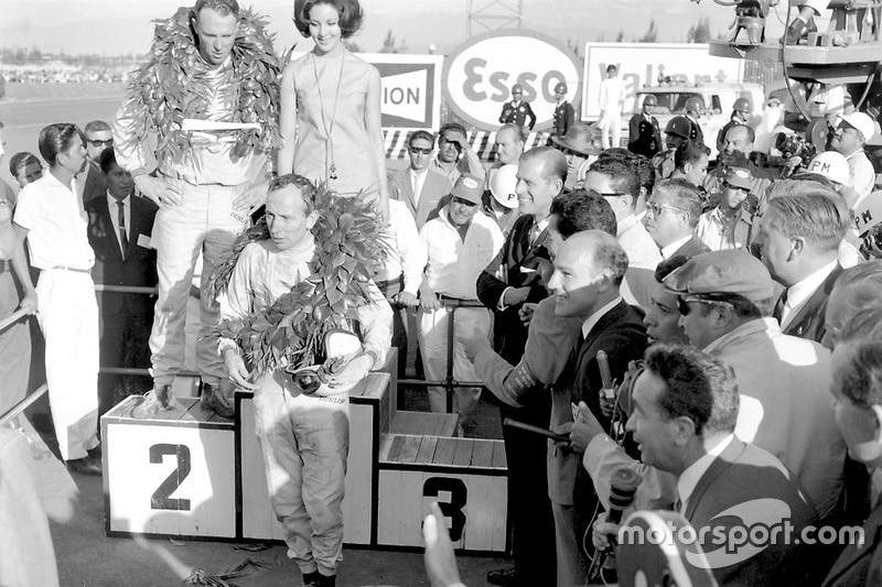 1964: John Surtees vence a Hill y Clark
