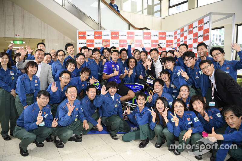 Valentino Rossi, Movistar Yamaha MotoGP visita X Refinería y el R&D Center en Yokohama