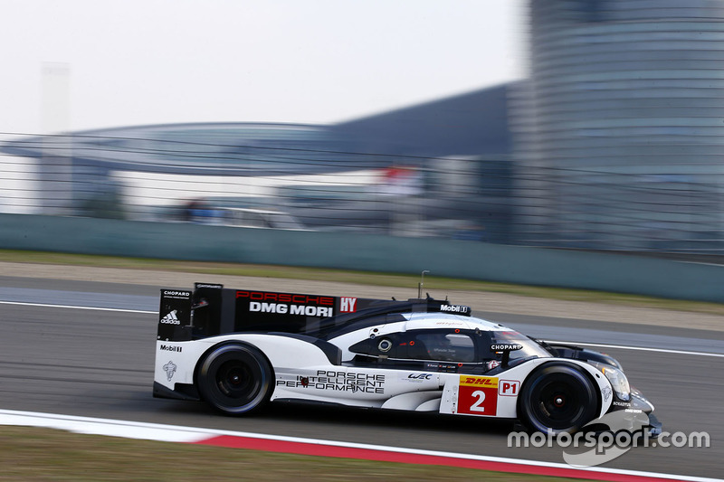 #2 Porsche Team Porsche 919 Hybrid: Romain Dumas, Neel Jani, Marc Lieb