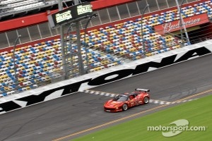 Jaime Melo tests new Ferrari 458 Italia Grand Am