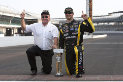 Victory lane: race winner Paul Menard, Richard Childress Racing Chevrolet celebrates with Richard Childress