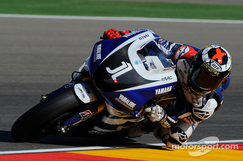 Jorge Lorenzo, Yamaha Factory Racing 2011