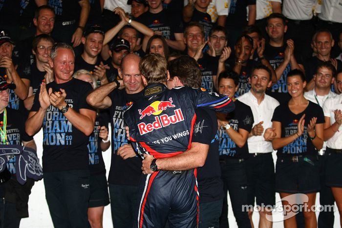 Sebastian Vettel, Red Bull Racing, campeón del mundo de F1 2011