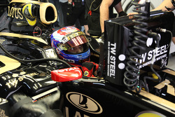 Виталий Петров, Lotus Renault GP