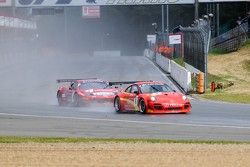 #8 Exim Bank Team China Porsche 911 GT3 R: Ren Wei, Benjamin Lariche
