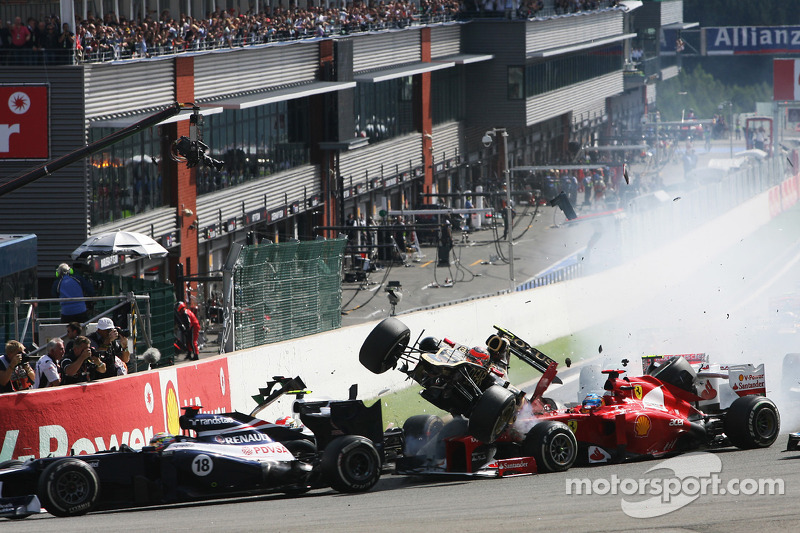 F1 2012 - Belga Nagydíj - startbaleset