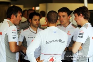 Lewis Hamilton, McLaren with the team