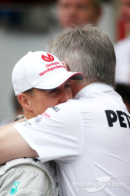 Michael Schumacher, Mercedes GP y Ross Brawn, Mercedes GP, Director técnico