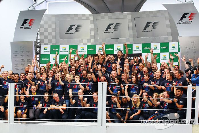 Red Bull celebra el tricampeonato del mundo de Sebastian Vettel en 2012