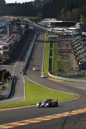 Het uitzicht bij « Eau Rouge » in de slotfase van de race