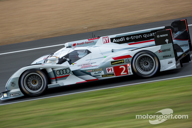 #2 Audi Sport Team Joest Audi R18 e-tron quattro: Tom Kristensen, Allan McNish, Loic Duval